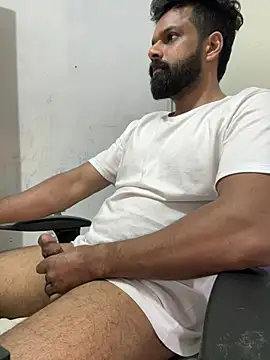 Snapshot of Vineeth3906 chatting on 08.03.26 Vineeth3906 online show from 08.03.26