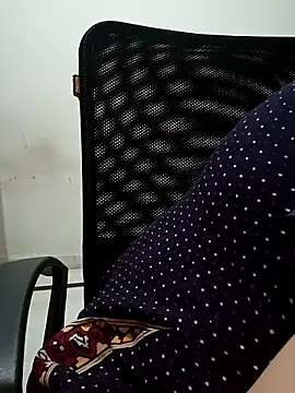 Snapshot of angel_ridhi chatting on 05.11.26 angel ridhi online show from 05.11.26