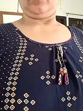 Snapshot of angel_ridhi chatting on 05.31.26 angel ridhi online show from 05.31.26