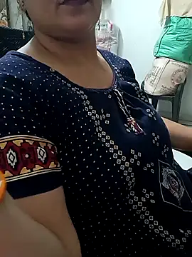 Snapshot of angel_ridhi chatting on 06.01.26 angel ridhi online show from 06.01.26