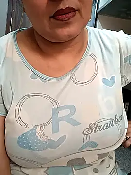 Snapshot of angel_ridhi chatting on 06.16.26 angel ridhi online show from 06.16.26