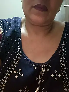 Snapshot of angel_ridhi chatting on 07.18.26 angel ridhi online show from 07.18.26