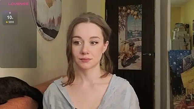 Snapshot of SkyHelen chatting on 04.02.26 SkyHelen online show from 04.02.26