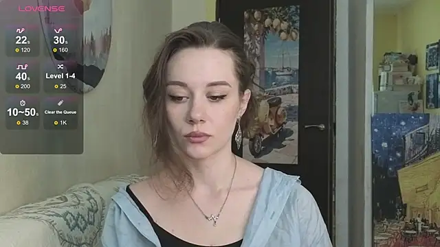 Snapshot of SkyHelen chatting on 04.14.26 SkyHelen online show from 04.14.26