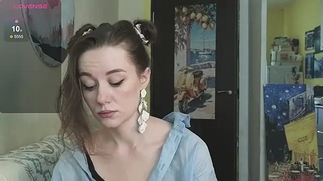 Snapshot of SkyHelen chatting on 04.15.26 SkyHelen online show from 04.15.26