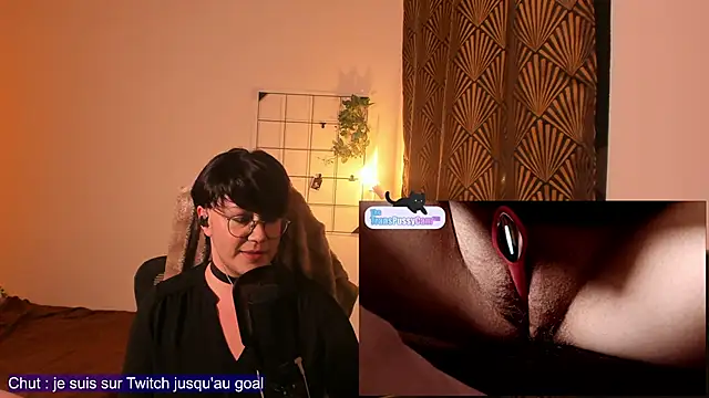 Snapshot of MossPrince chatting on 04.30.26 MossPrince online show from 04.30.26
