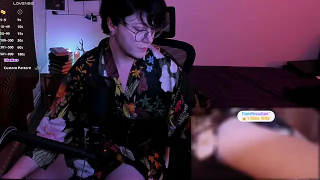 Snapshot of MossPrince chatting on 05.21.26 MossPrince online show from 05.21.26