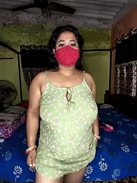 Snapshot of Smile-quien chatting on 11.28.25 Smile-quien online show from 11.28.25