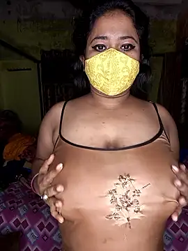 Snapshot of Smile-quien chatting on 03.01.26 Smile-quien online show from 03.01.26