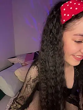 Snapshot of Veliora chatting on 01.07.26 Veliora online show from 01.07.26