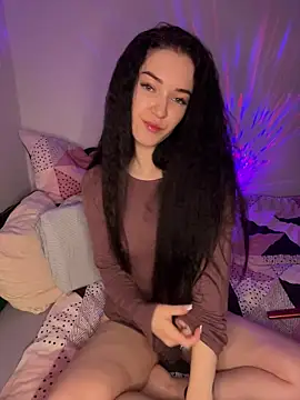 Snapshot of Veliora chatting on 01.08.26 Veliora online show from 01.08.26