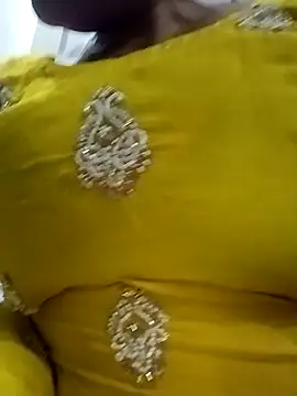 Snapshot of Rakhi_sawant143 chatting on 09.28.25 Rakhi sawant143 online show from 09.28.25