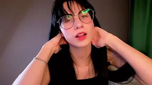 Snapshot of ArlineJanik chatting on 09.24.25 ArlineJanik online show from 09.24.25