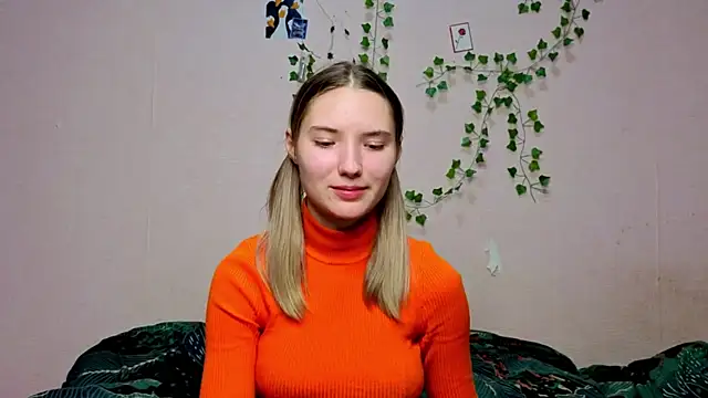  kikiclark   online show from 12.19.25