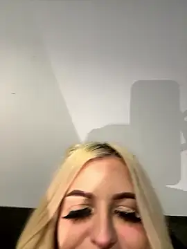 Steffi Snowbunny online show from 01.14.26