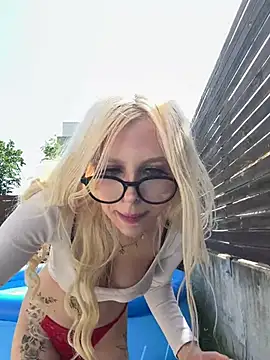 Snapshot of Steffi_Snowbunny chatting on 05.26.26 Steffi Snowbunny online show from 05.26.26