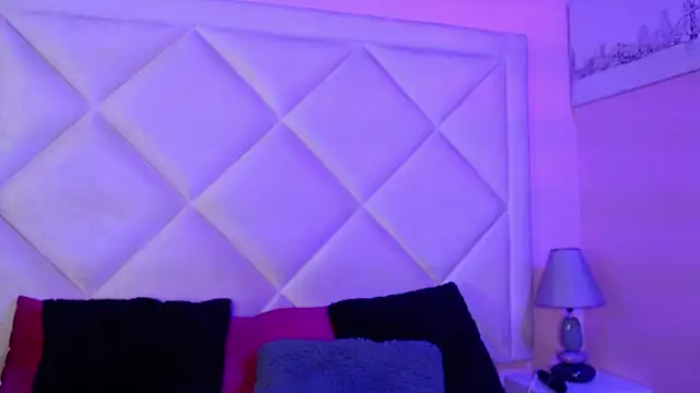 Miaa Smithh   online show from 01.08.26