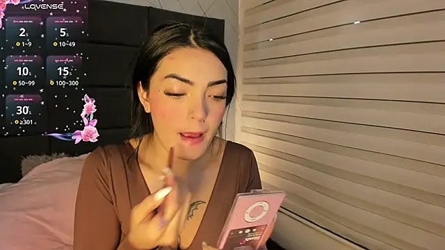 Snapshot of Miaa_Smithh__ chatting on 04.30.26 Miaa Smithh online show from 04.30.26