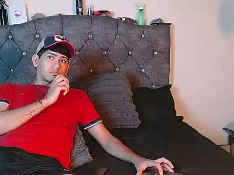 logan willyams  online show from 09.20.25