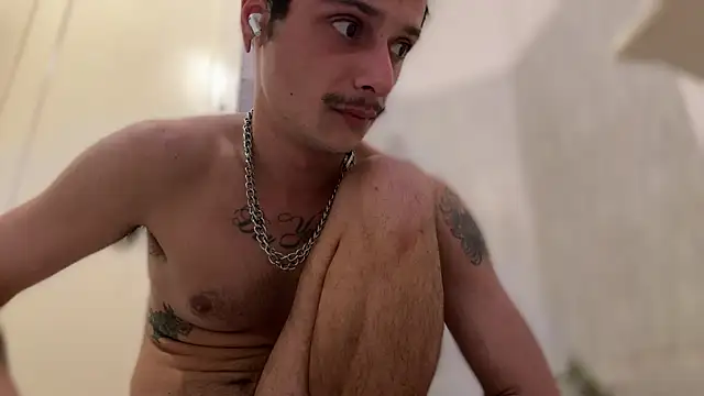 Snapshot of chrisalmeid_ chatting on 02.01.26 chrisalmeid online show from 02.01.26