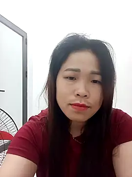 Snapshot of sumy-00 chatting on 04.19.26 sumy-00 online show from 04.19.26