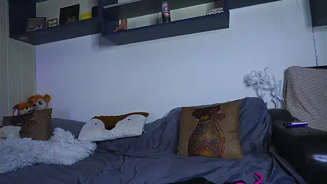 DaddysLittleSlutfox online show from 04.20.26