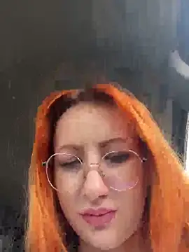 Snapshot of DaddysLittleSlutfox chatting on 05.22.26 DaddysLittleSlutfox online show from 05.22.26