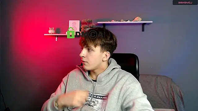 travis wolf  online show from 11.28.25