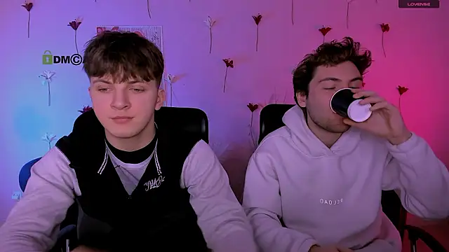 travis wolf  online show from 02.22.26