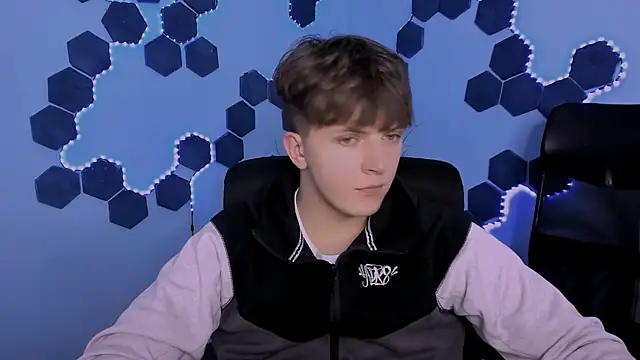 travis wolf  online show from 04.17.26