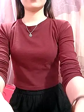 CherryBeii online show from 12.22.25