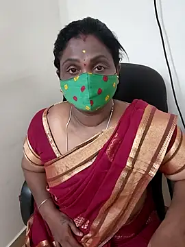 Snapshot of Tamil_Kavitha10 chatting on 09.11.25 Tamil Kavitha10 online show from 09.11.25