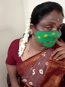 Snapshot of Tamil_Kavitha10 chatting on 09.17.25 Tamil Kavitha10 online show from 09.17.25