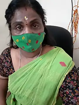 Snapshot of Tamil_Kavitha10 chatting on 10.03.25 Tamil Kavitha10 online show from 10.03.25