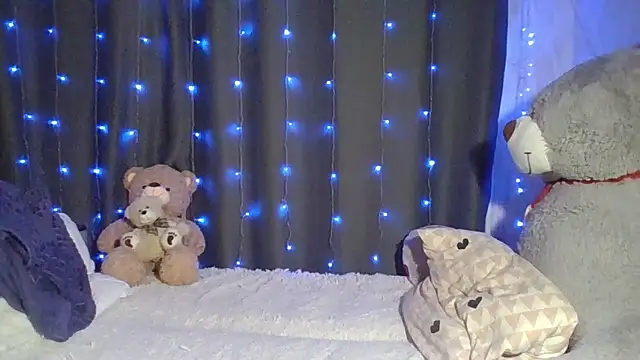 Nancy Luna online show from 09.27.25