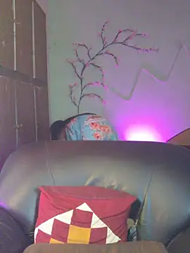 Snapshot of royeoy22 chatting on 04.19.26 royeoy22 online show from 04.19.26