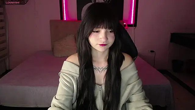  Charlotte Collins  online show from 01.09.26