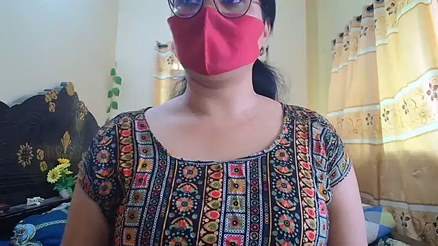 Snapshot of Elena_cruz5 chatting on 04.18.26 Elena cruz5 online show from 04.18.26