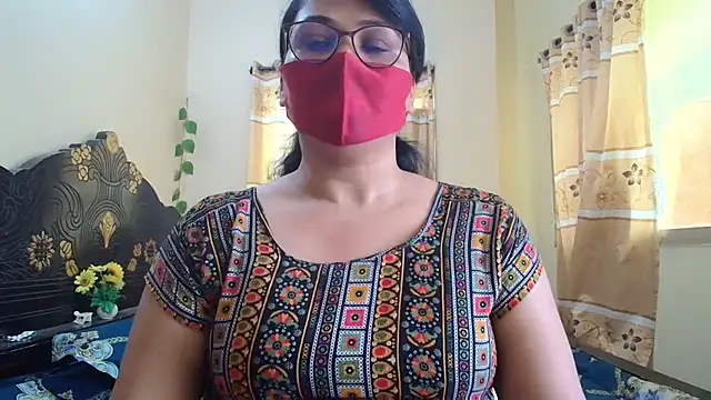 Snapshot of Elena_cruz5 chatting on 04.25.26 Elena cruz5 online show from 04.25.26