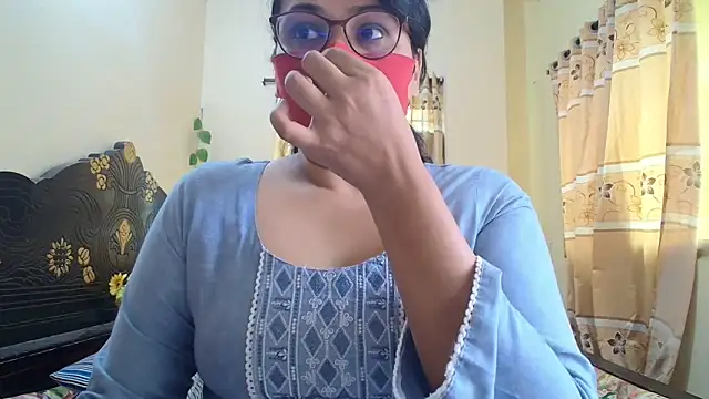 Snapshot of Elena_cruz5 chatting on 05.05.26 Elena cruz5 online show from 05.05.26