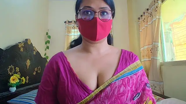 Snapshot of Elena_cruz5 chatting on 05.17.26 Elena cruz5 online show from 05.17.26