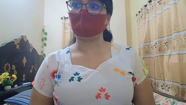 Snapshot of Elena_cruz5 chatting on 05.20.26 Elena cruz5 online show from 05.20.26