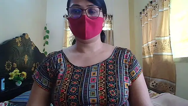 Snapshot of Elena_cruz5 chatting on 05.25.26 Elena cruz5 online show from 05.25.26