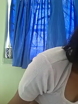 Snapshot of _sexy-queen chatting on 10.13.25 sexy-queen online show from 10.13.25