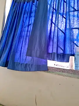 Snapshot of _sexy-queen chatting on 10.18.25 sexy-queen online show from 10.18.25