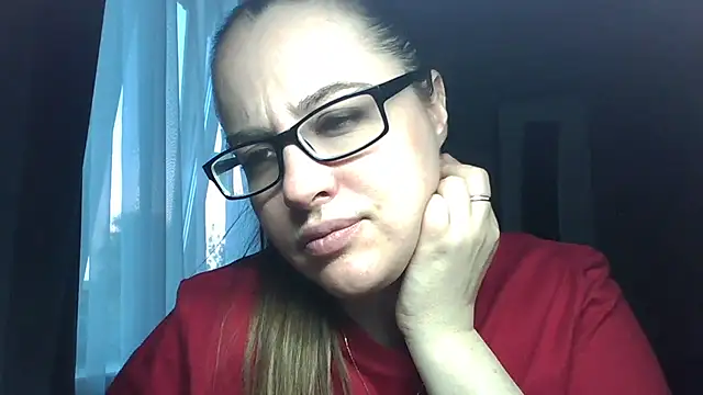 Snapshot of karina160000 chatting on 05.09.26 karina160000 online show from 05.09.26