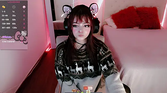 Snapshot of Lunyhose chatting on 09.17.25 Lunyhose online show from 09.17.25