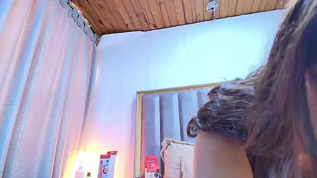 Snapshot of maraa_X chatting on 04.18.26 maraa X online show from 04.18.26