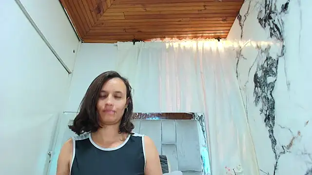 Snapshot of maraa_X chatting on 05.01.26 maraa X online show from 05.01.26
