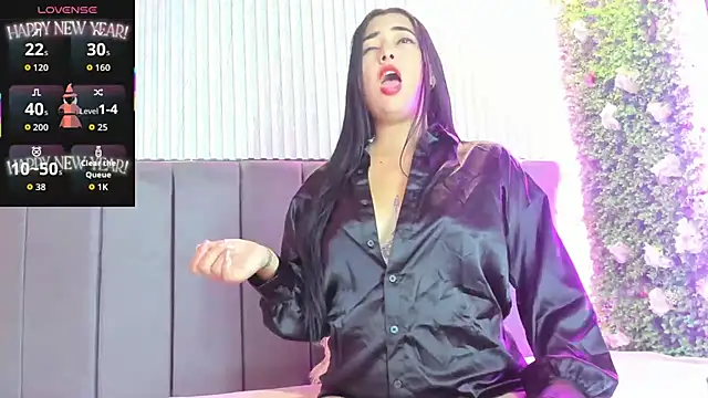 Skarlett hot  online show from 10.23.25